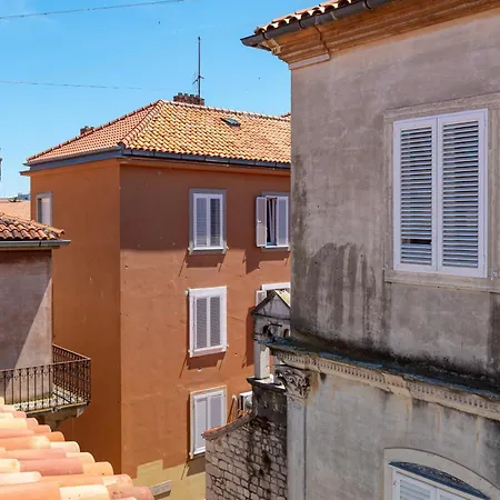 Timeless Antique Old Town With Terrace Zadar