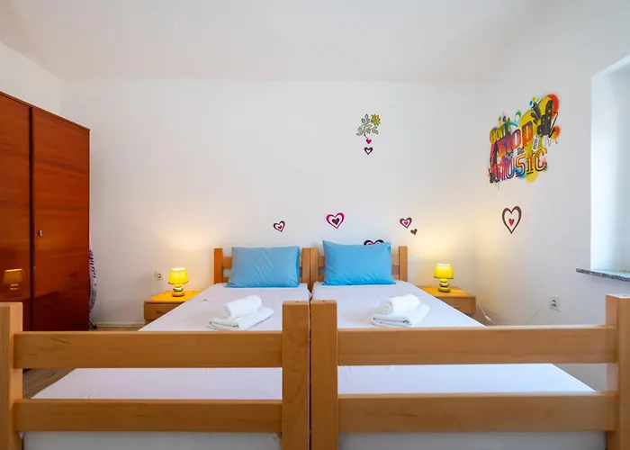 Apartment Timeless Antique Old Town With Terrace Zadar