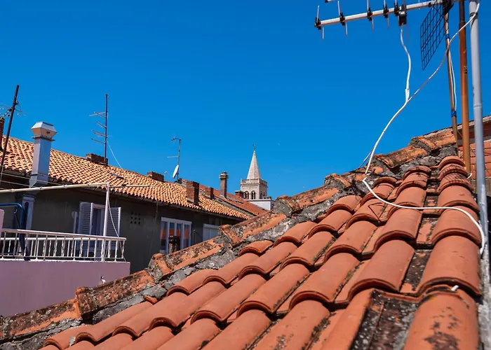 Timeless Antique Old Town With Terrace Apartment Zadar