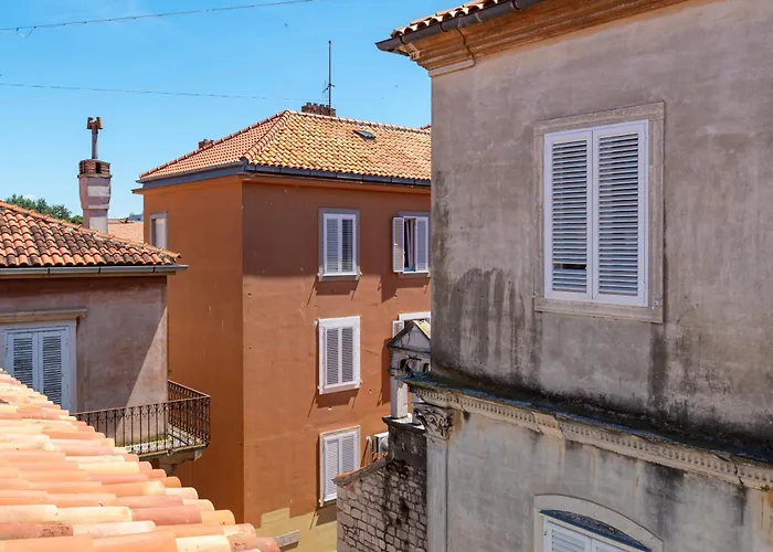 Timeless Antique Old Town With Terrace Zadar