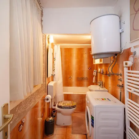 Apartment Timeless Antique Old Town With Terrace *