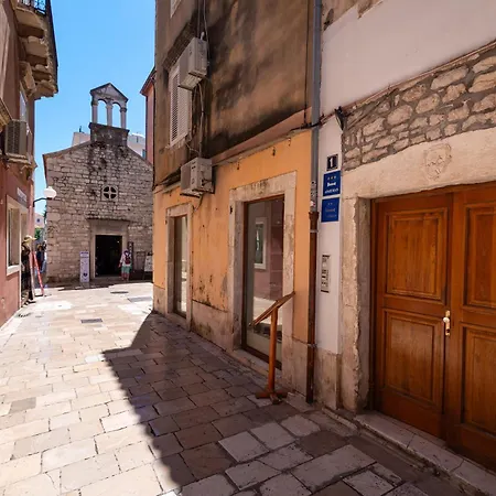 Lejlighed Timeless Antique Old Town With Terrace Zadar