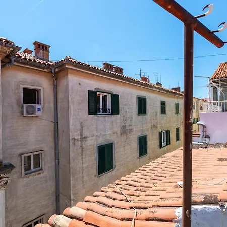 Apartment Timeless Antique Old Town With Terrace Zadar