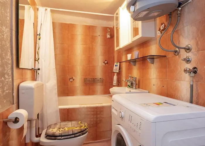 Timeless Antique Old Town With Terrace *