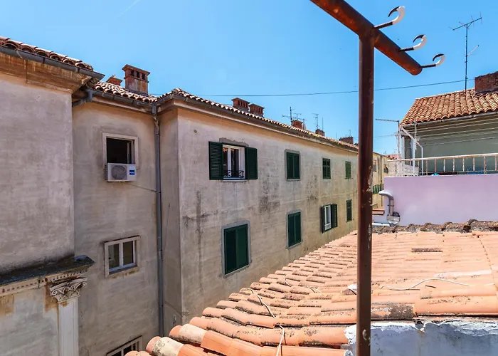 Апартаменты Timeless Antique Old Town With Terrace Задар